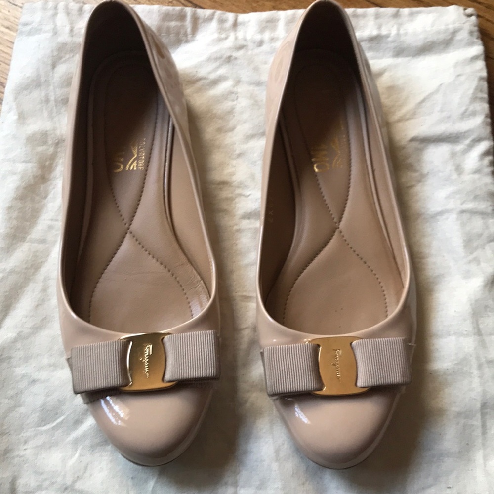 Ferragamo Varina Flats Size 7